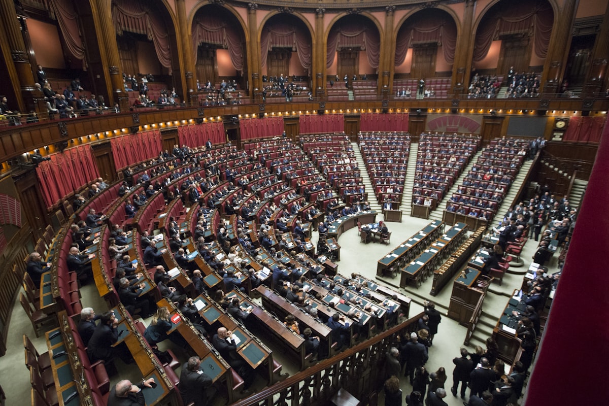Healey Pledges Roadmap to Fiscal Devolution From Whitehall to Regions